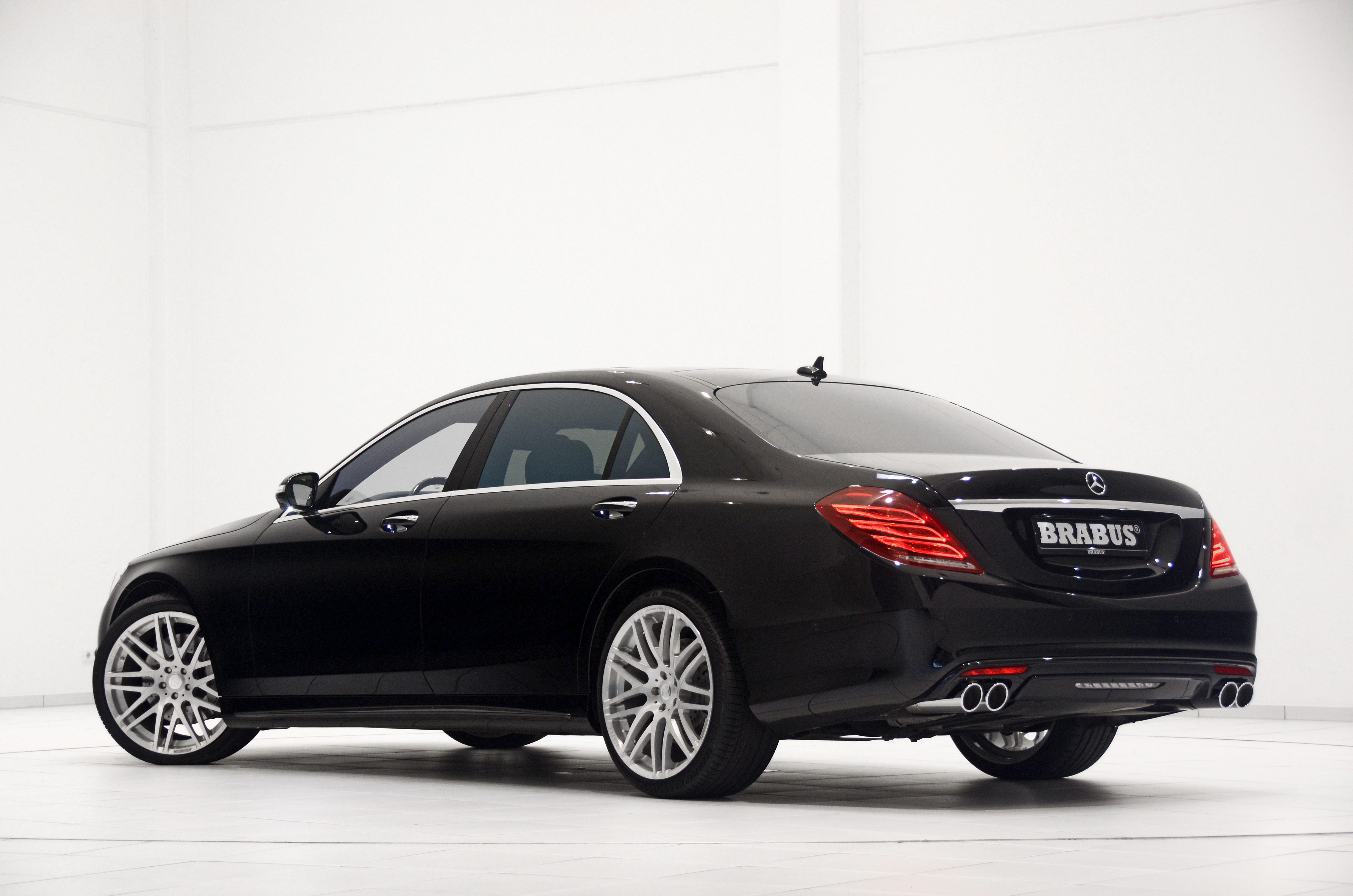 Brabus s class. Мерседес 222 Брабус. Мерседес 222 s класс Брабус. Mercedes s class w222 Brabus. Mercedes Benz w222 Brabus.